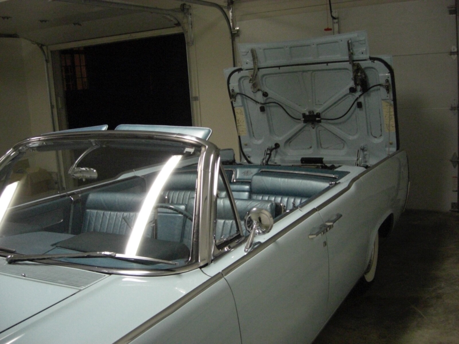 Lincoln-Continental-1961-Convertible-14