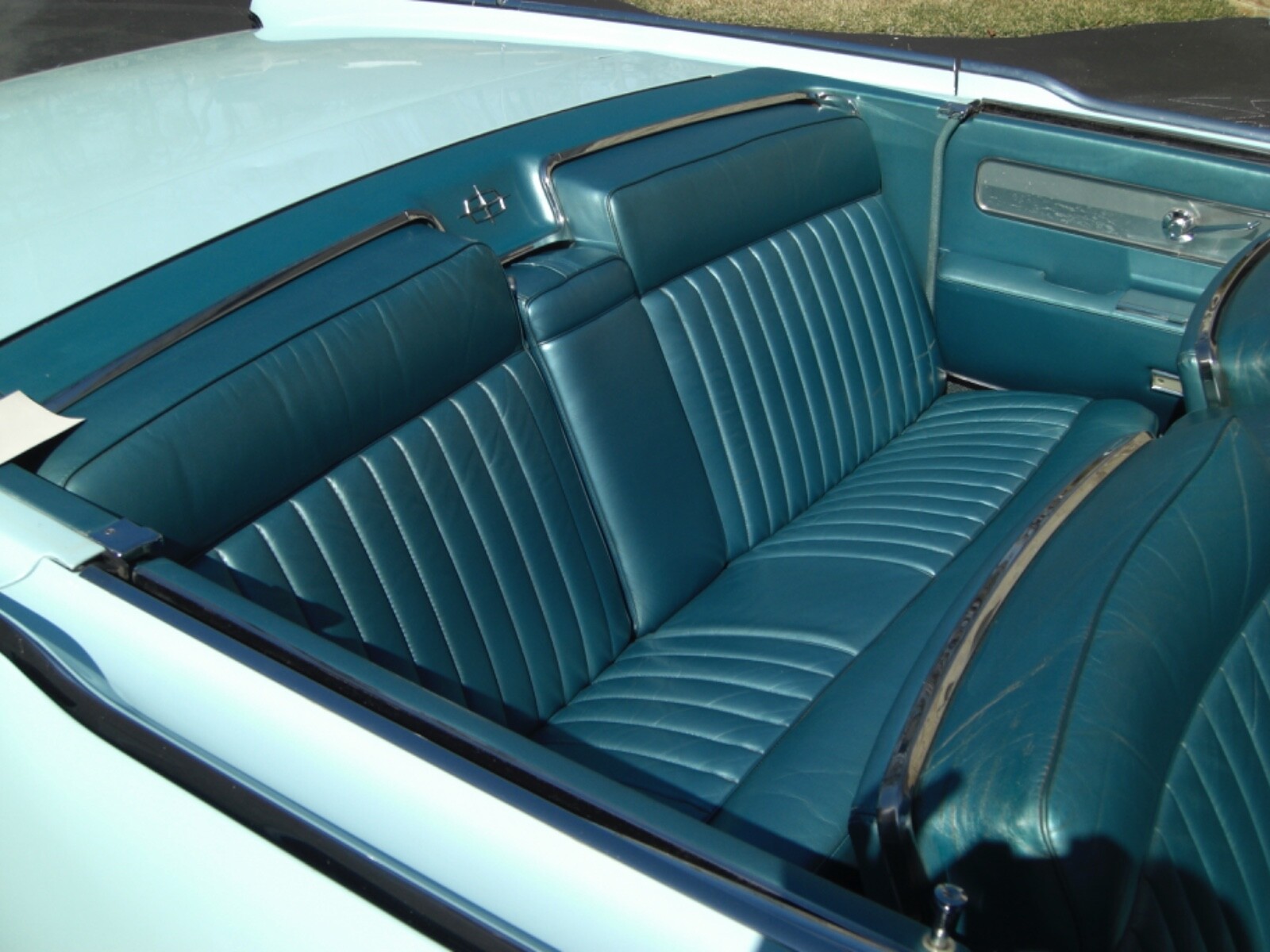 Lincoln-Continental-1961-Convertible-23