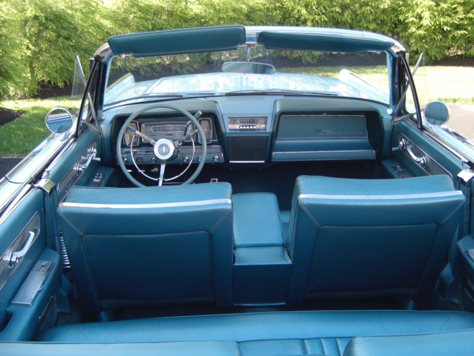 Lincoln-Continental-1961-Convertible-26