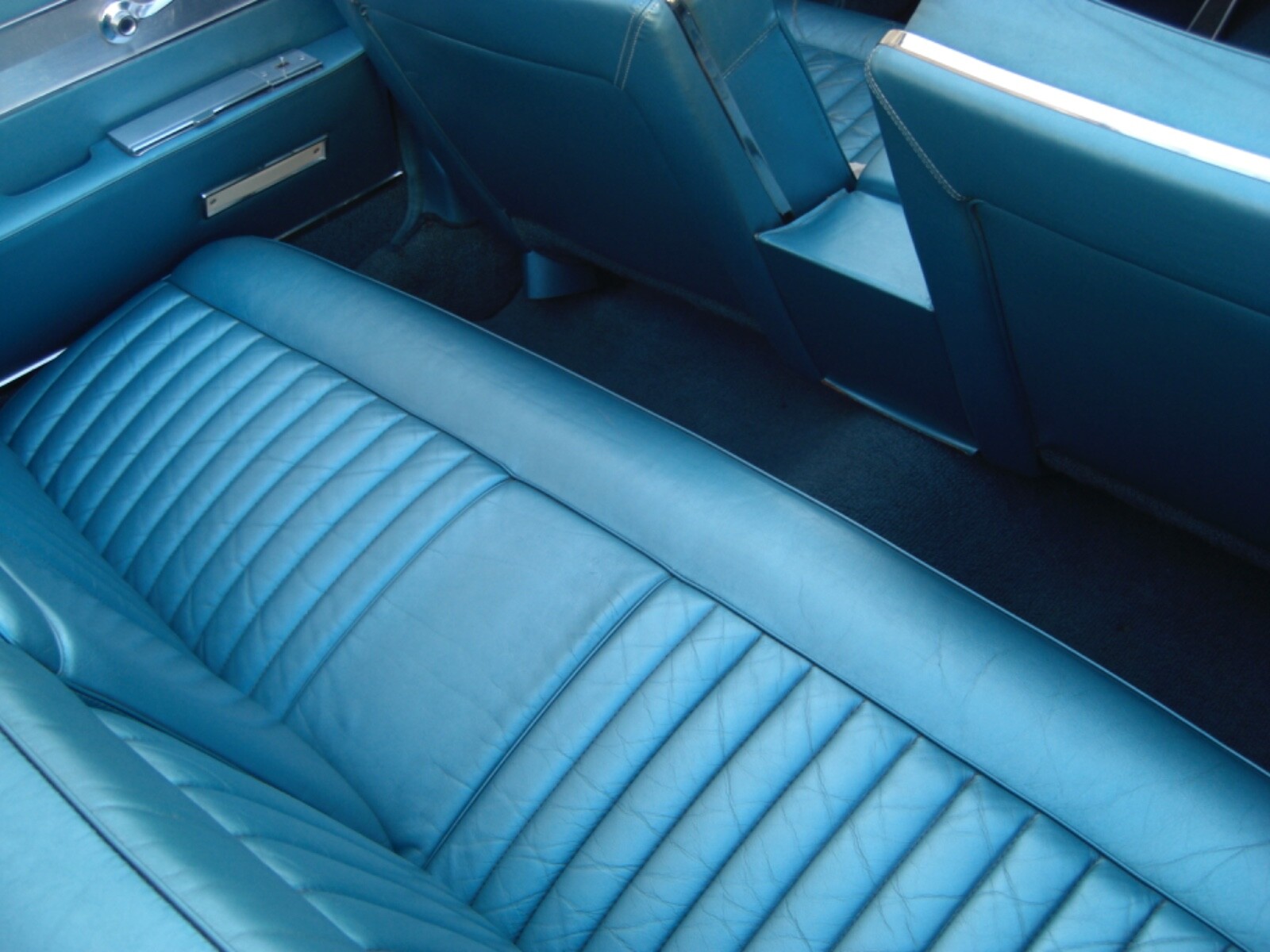 Lincoln-Continental-1961-Convertible-28