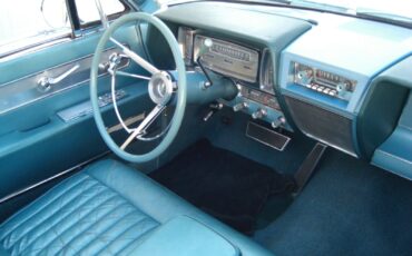 Lincoln-Continental-1961-Convertible-29