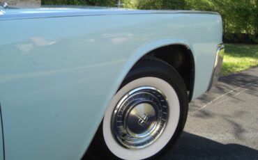 Lincoln-Continental-1961-Convertible-30