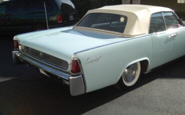 Lincoln-Continental-1961-Convertible-4