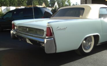 Lincoln-Continental-1961-Convertible-5