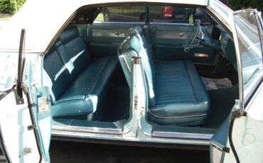Lincoln-Continental-1961-Convertible-7