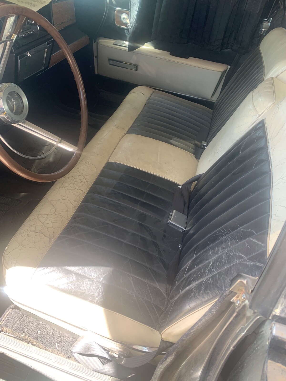 Lincoln-Continental-1962-Sedan-11