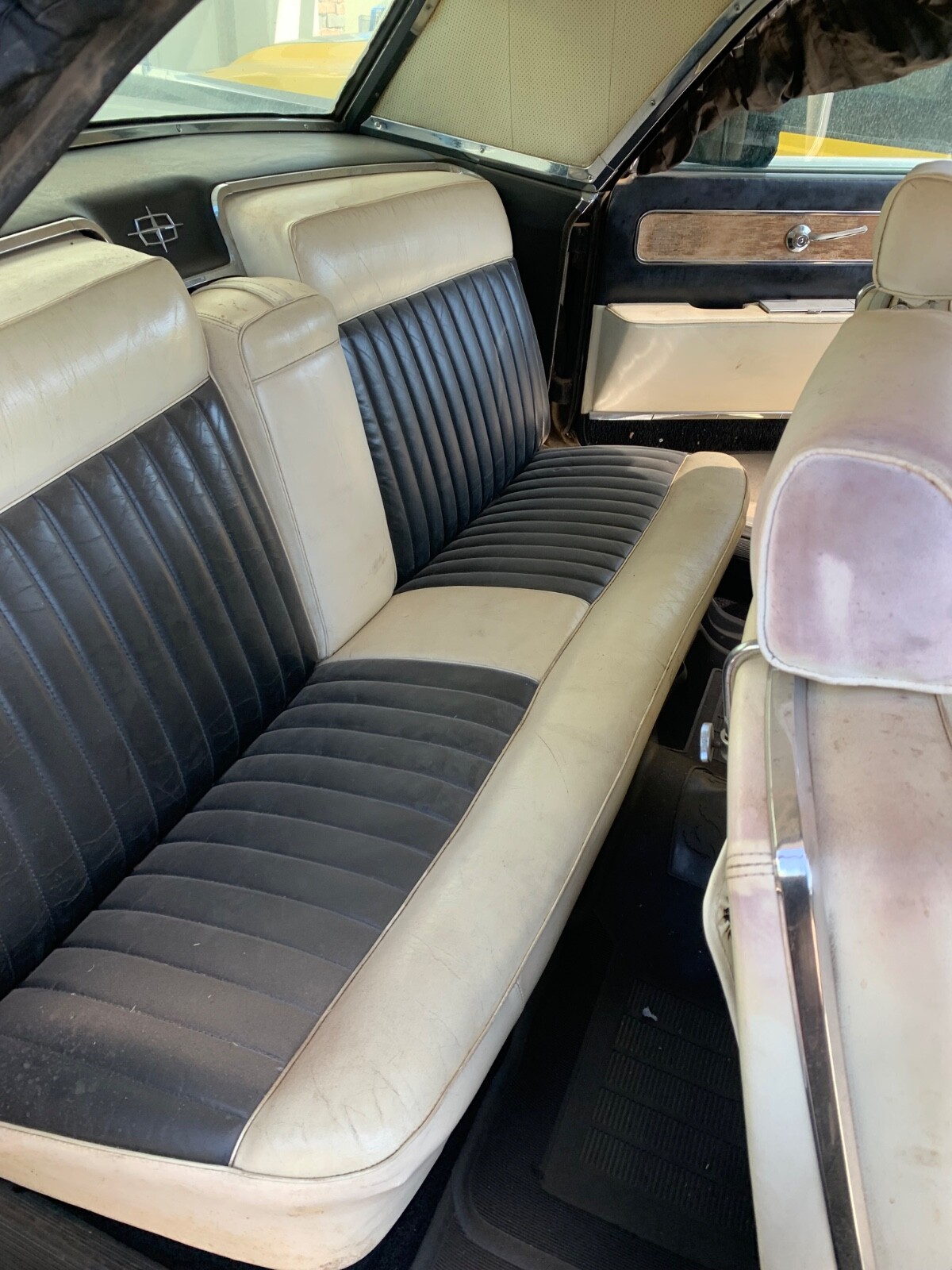Lincoln-Continental-1962-Sedan-31