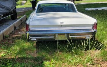 Lincoln-Continental-1964-Sedan-3