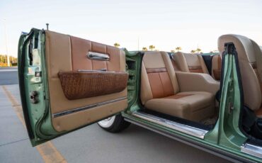 Lincoln-Continental-1965-4-Door-27
