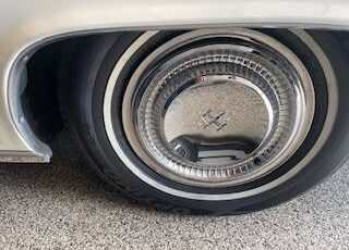 Lincoln-Continental-1965-white-19