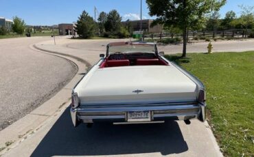 Lincoln-Continental-1965-white-2