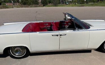 Lincoln-Continental-1965-white-4