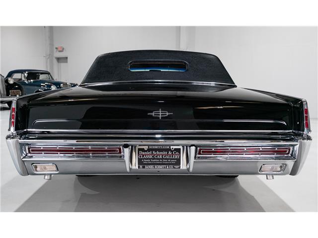 Lincoln-Continental-1967-Sedan-6