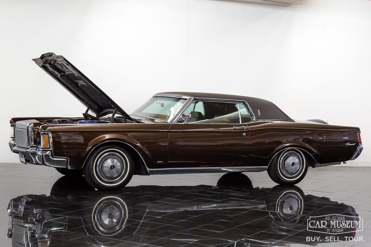 Lincoln-Continental-1971-Coupe-10