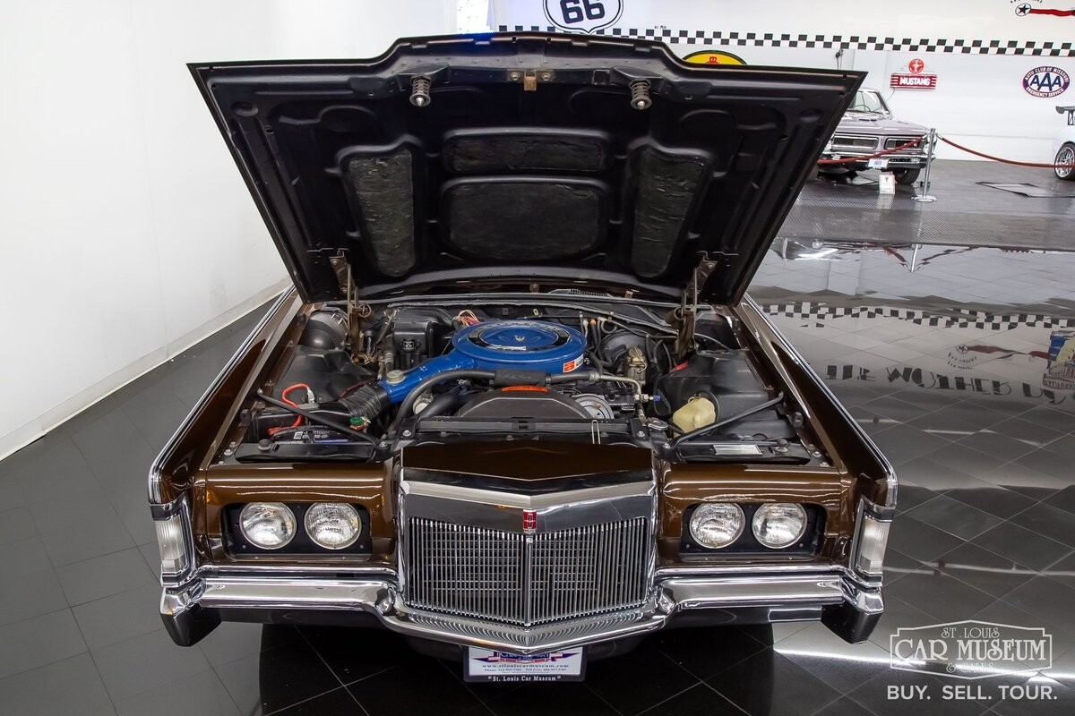Lincoln-Continental-1971-Coupe-28