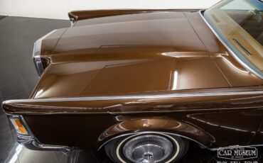 Lincoln-Continental-1971-Coupe-30