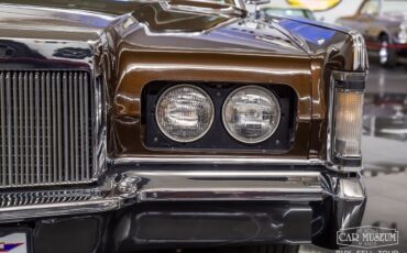 Lincoln-Continental-1971-Coupe-32