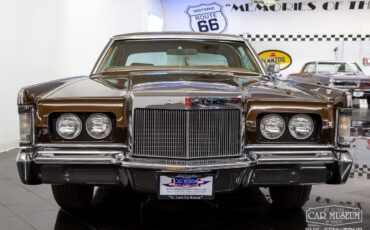 Lincoln-Continental-1971-Coupe-33