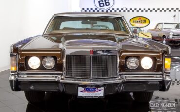 Lincoln-Continental-1971-Coupe-34