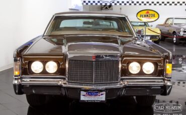 Lincoln-Continental-1971-Coupe-35