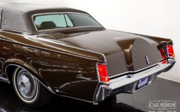 Lincoln-Continental-1971-Coupe-37