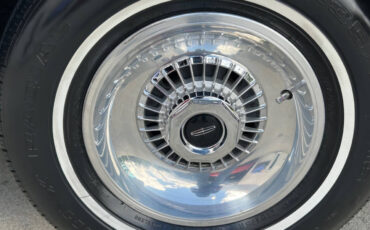Lincoln-Continental-1975-Convertible-12