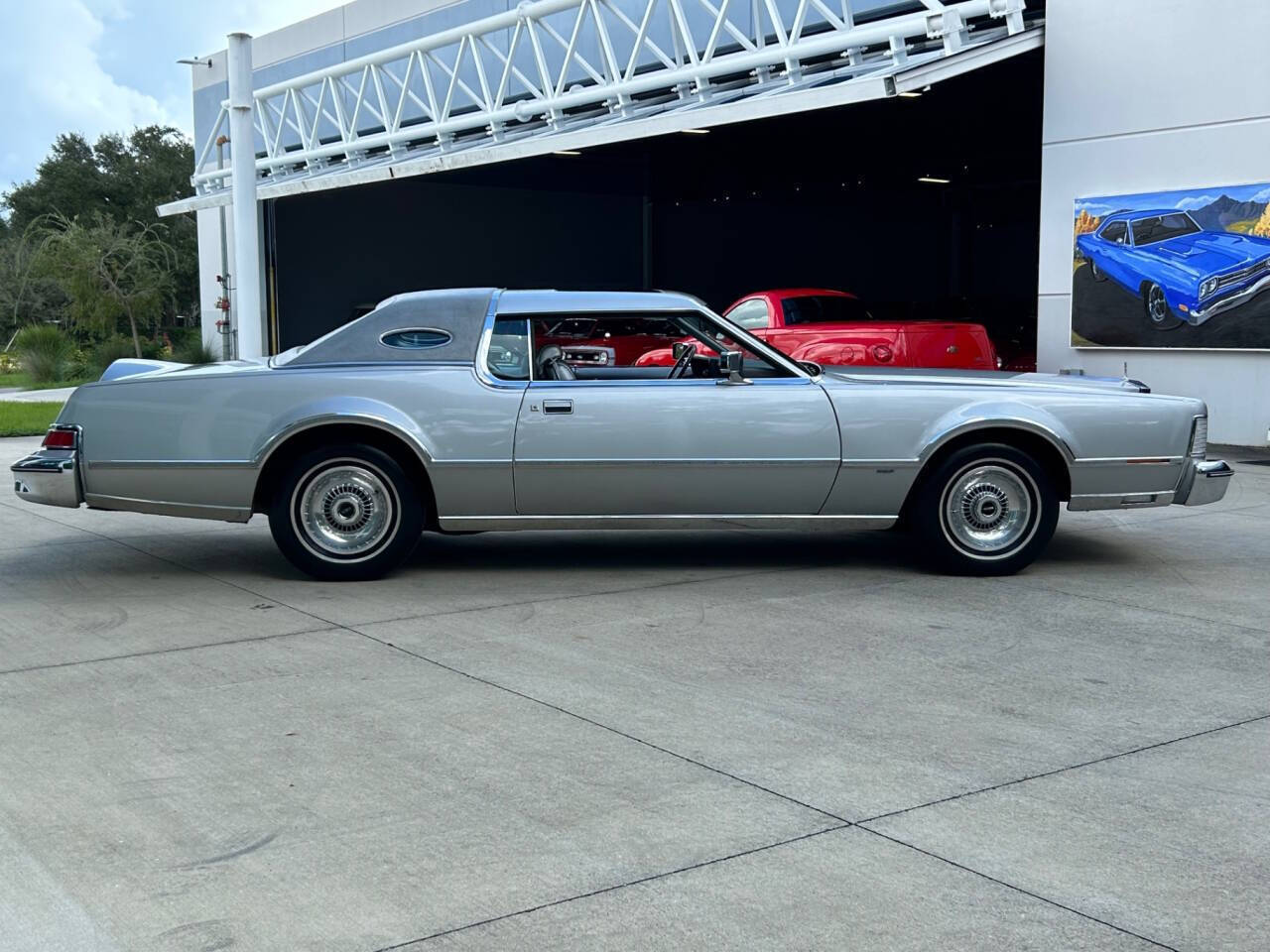 Lincoln-Continental-1975-Convertible-3