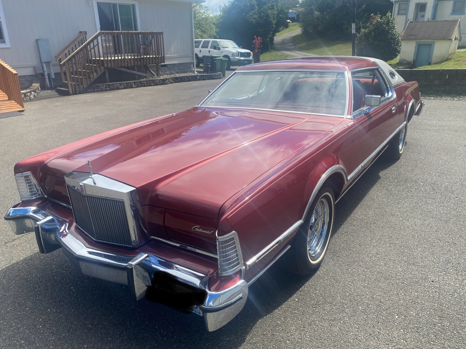 Lincoln-Continental-1976-Coupe-3