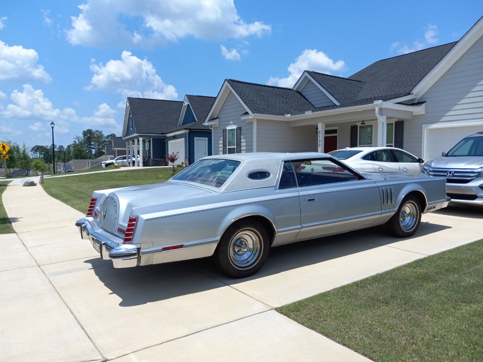 Lincoln-Continental-1977-Coupe-1