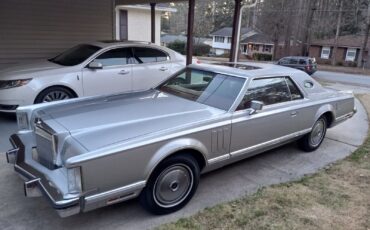 Lincoln-Continental-1977-Coupe-21