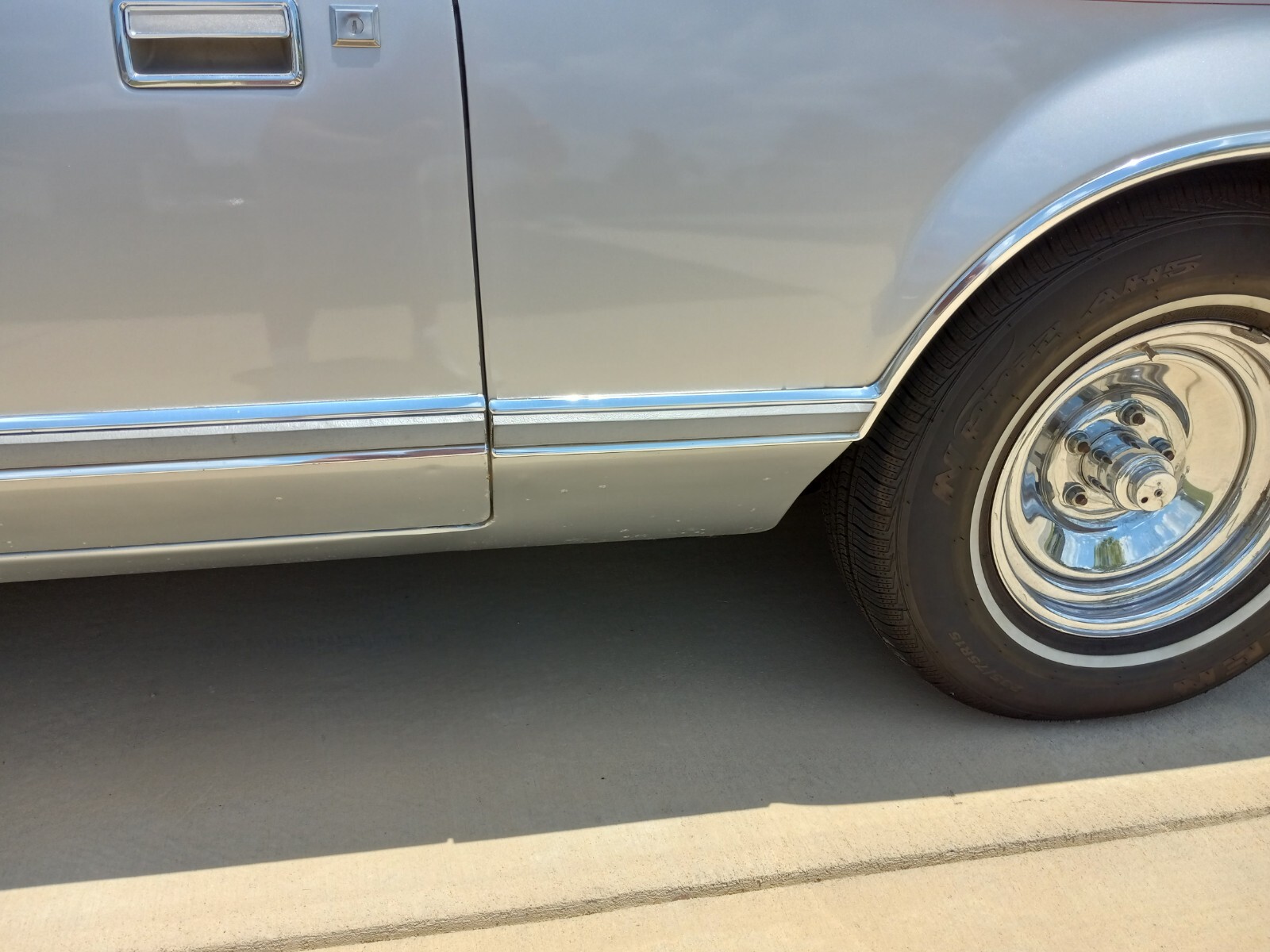 Lincoln-Continental-1977-Coupe-6