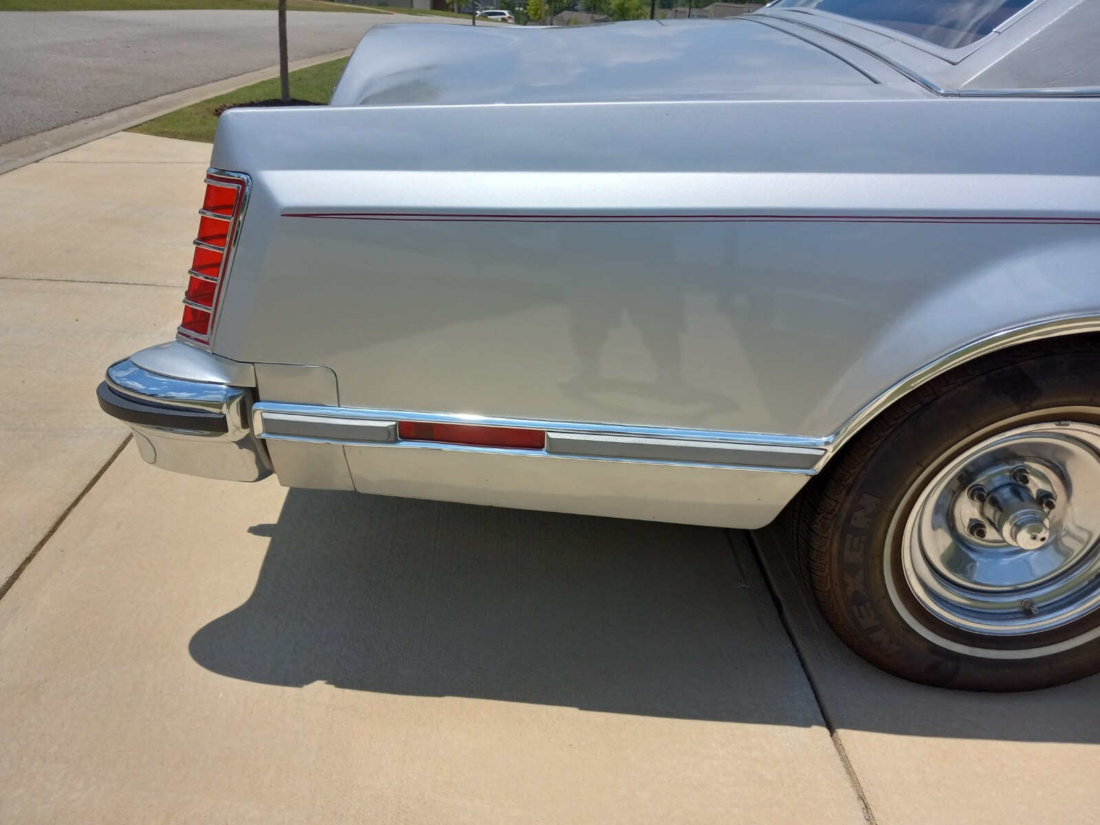 Lincoln-Continental-1977-Coupe-9
