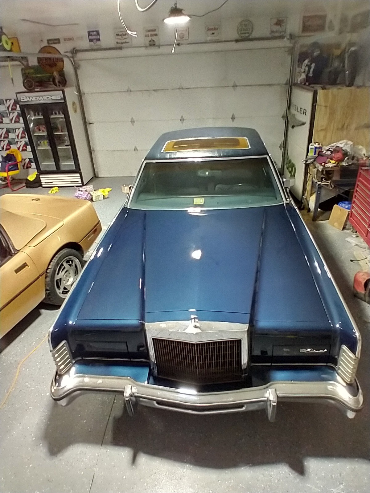 Lincoln Continental 1979 --