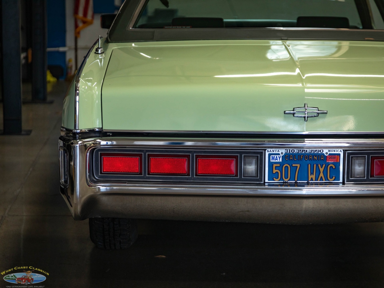Lincoln-Continental-460-1973-4-Door-Sedan-14