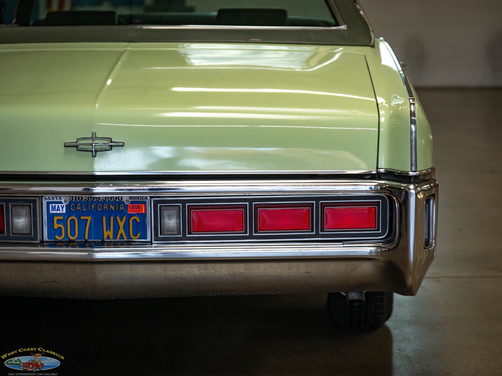 Lincoln-Continental-460-1973-4-Door-Sedan-16