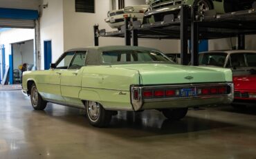 Lincoln-Continental-460-1973-4-Door-Sedan-17