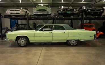 Lincoln-Continental-460-1973-4-Door-Sedan-2