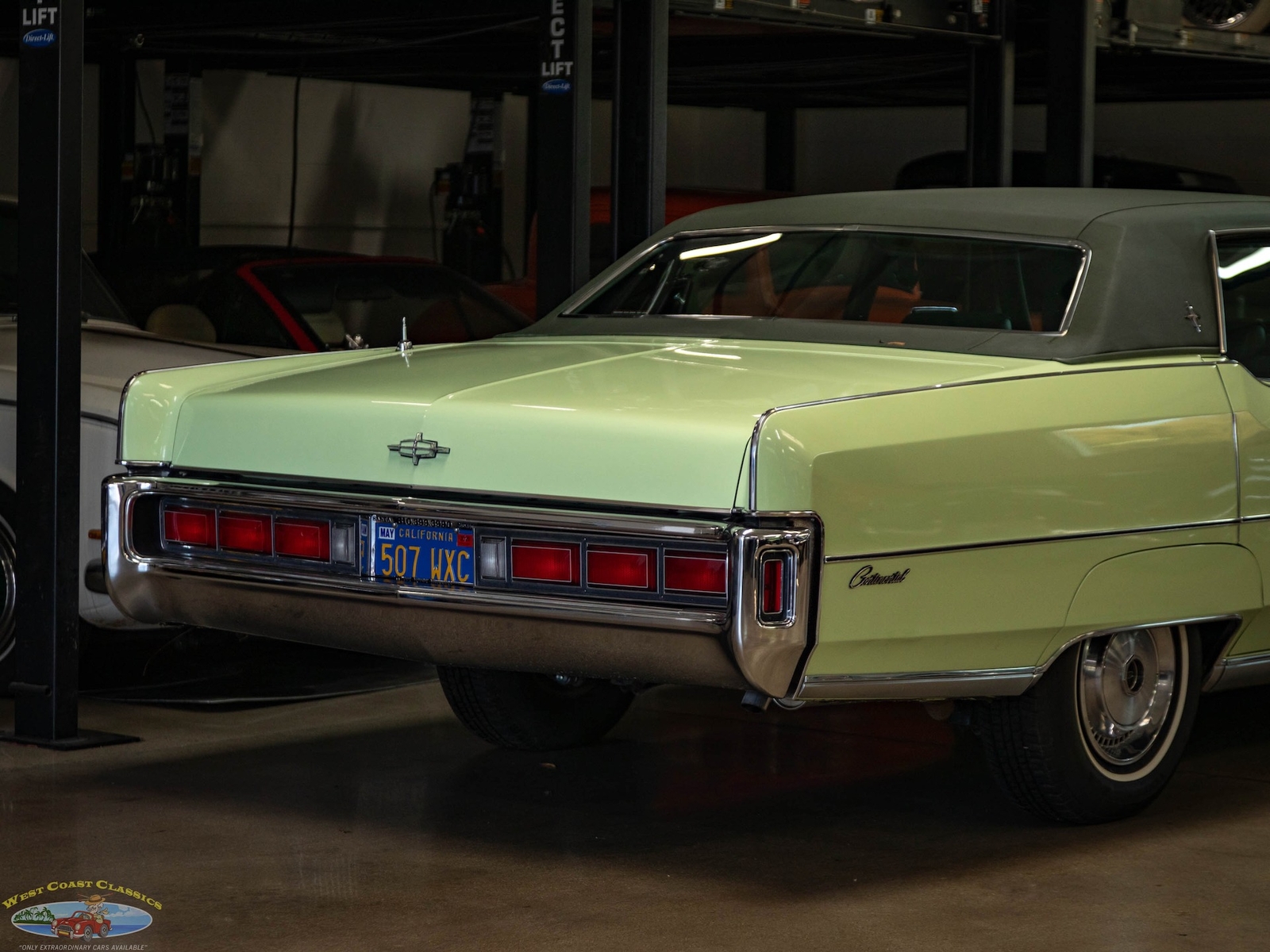 Lincoln-Continental-460-1973-4-Door-Sedan-21