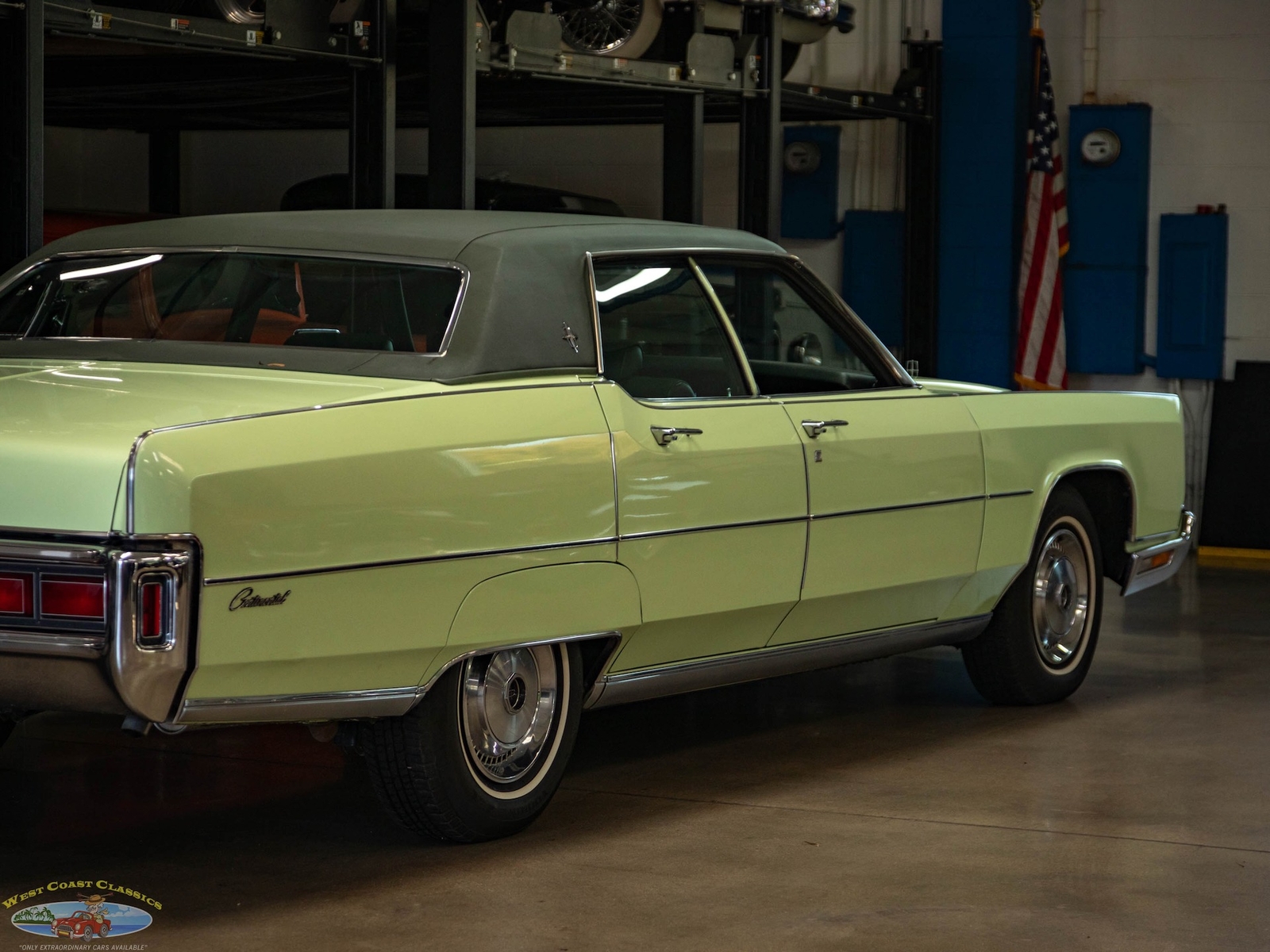 Lincoln-Continental-460-1973-4-Door-Sedan-22