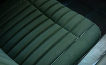 Lincoln-Continental-460-1973-4-Door-Sedan-38