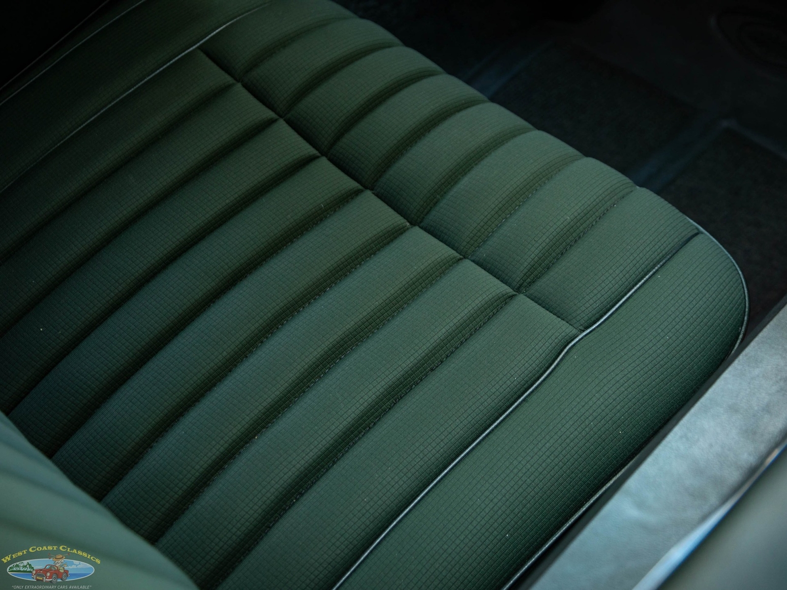 Lincoln-Continental-460-1973-4-Door-Sedan-38
