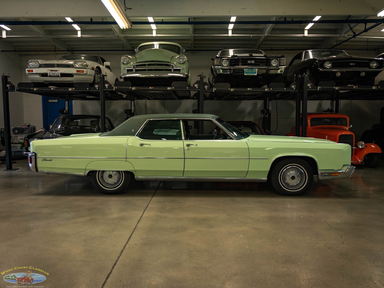 Lincoln-Continental-460-1973-4-Door-Sedan-5