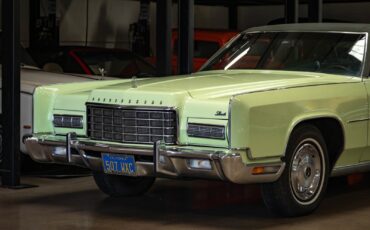 Lincoln-Continental-460-1973-4-Door-Sedan-6