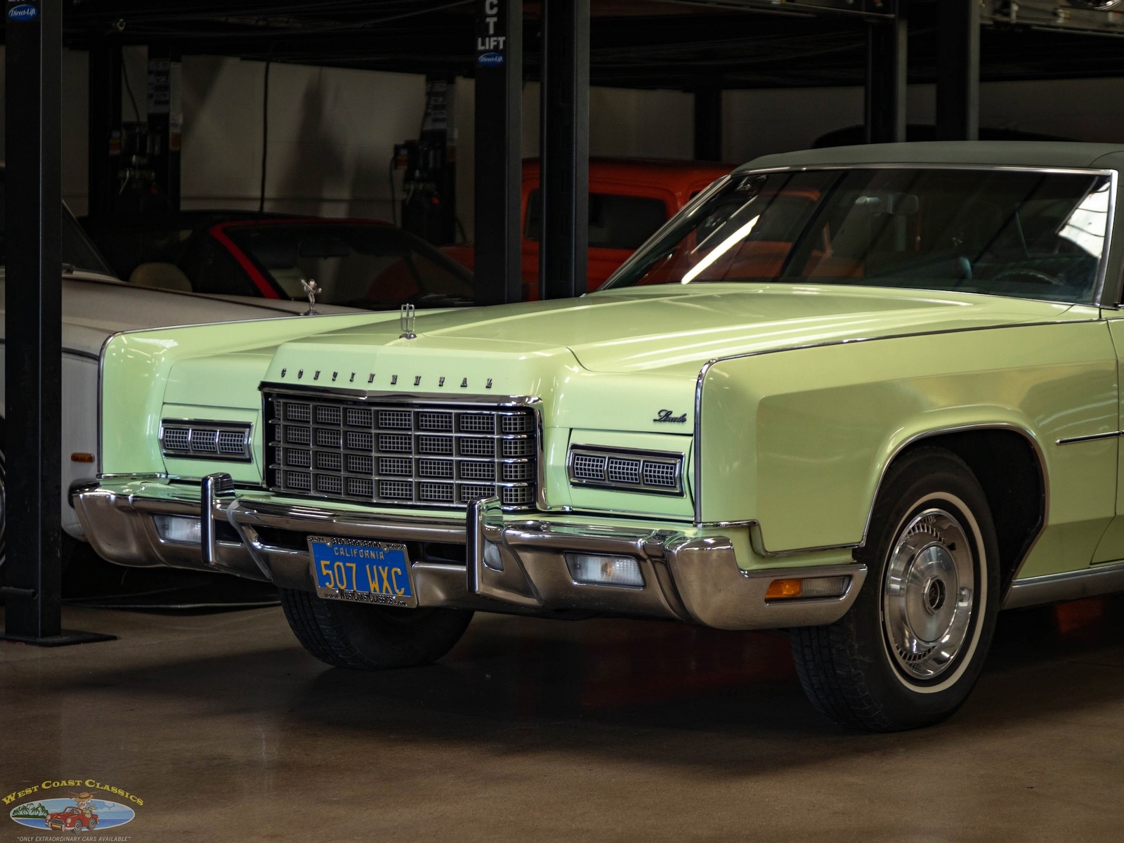 Lincoln-Continental-460-1973-4-Door-Sedan-6