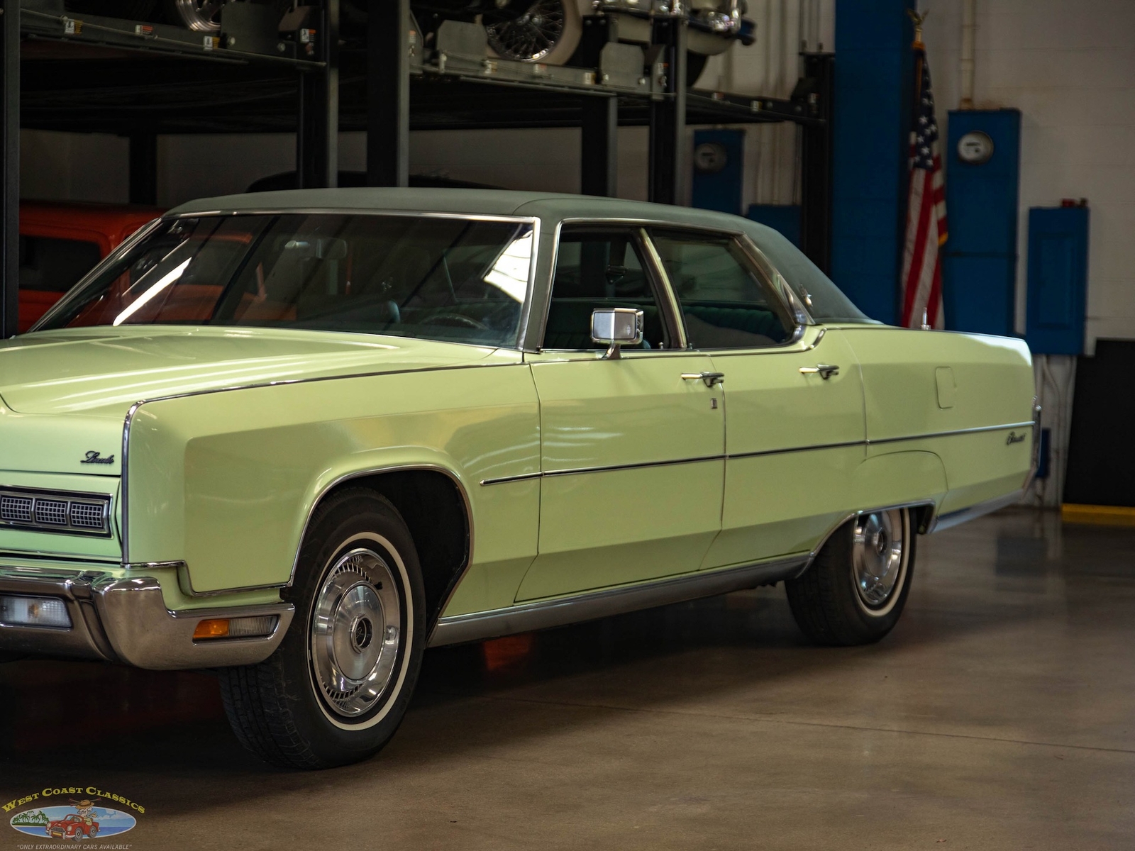 Lincoln-Continental-460-1973-4-Door-Sedan-7