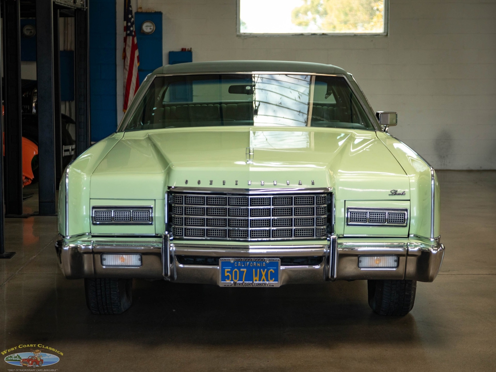 Lincoln-Continental-460-1973-4-Door-Sedan-9