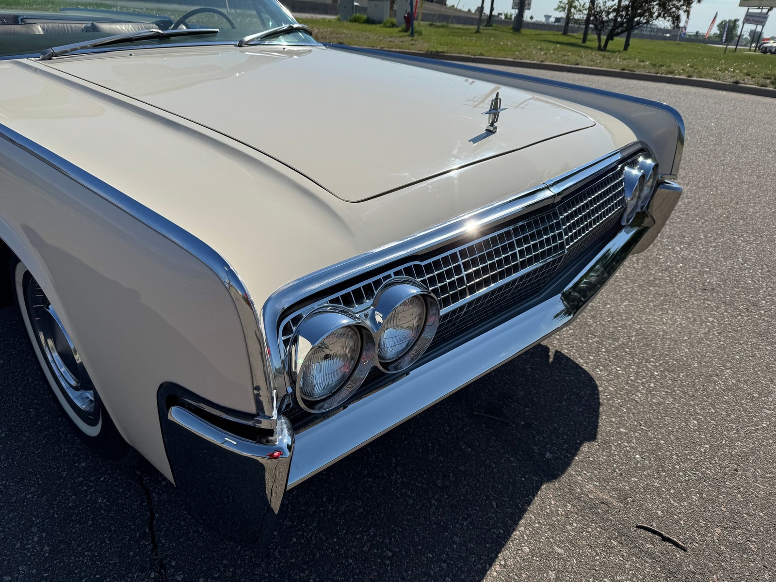 Lincoln-Continental-Convertible-1963-Convertible-23
