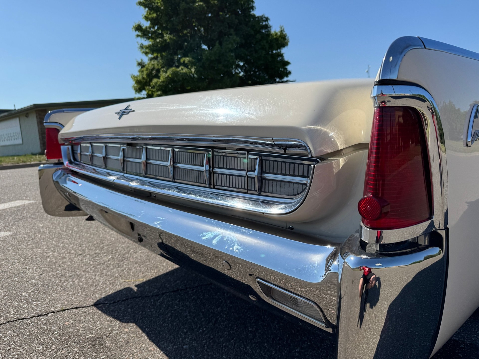 Lincoln-Continental-Convertible-1963-Convertible-25