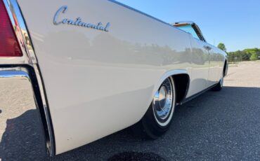 Lincoln-Continental-Convertible-1963-Convertible-26