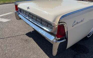 Lincoln-Continental-Convertible-1963-Convertible-27